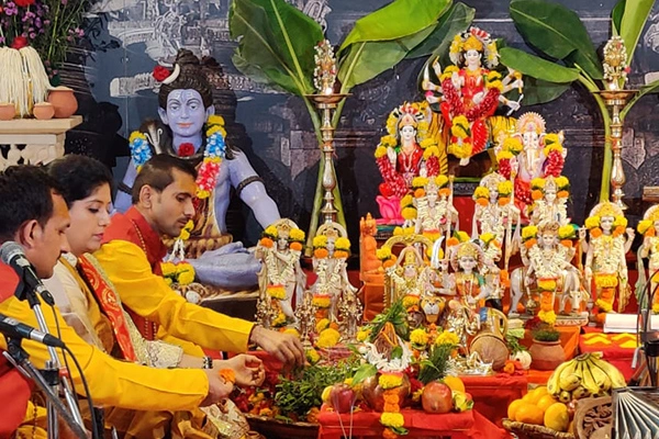 pandit ji for durga puja
